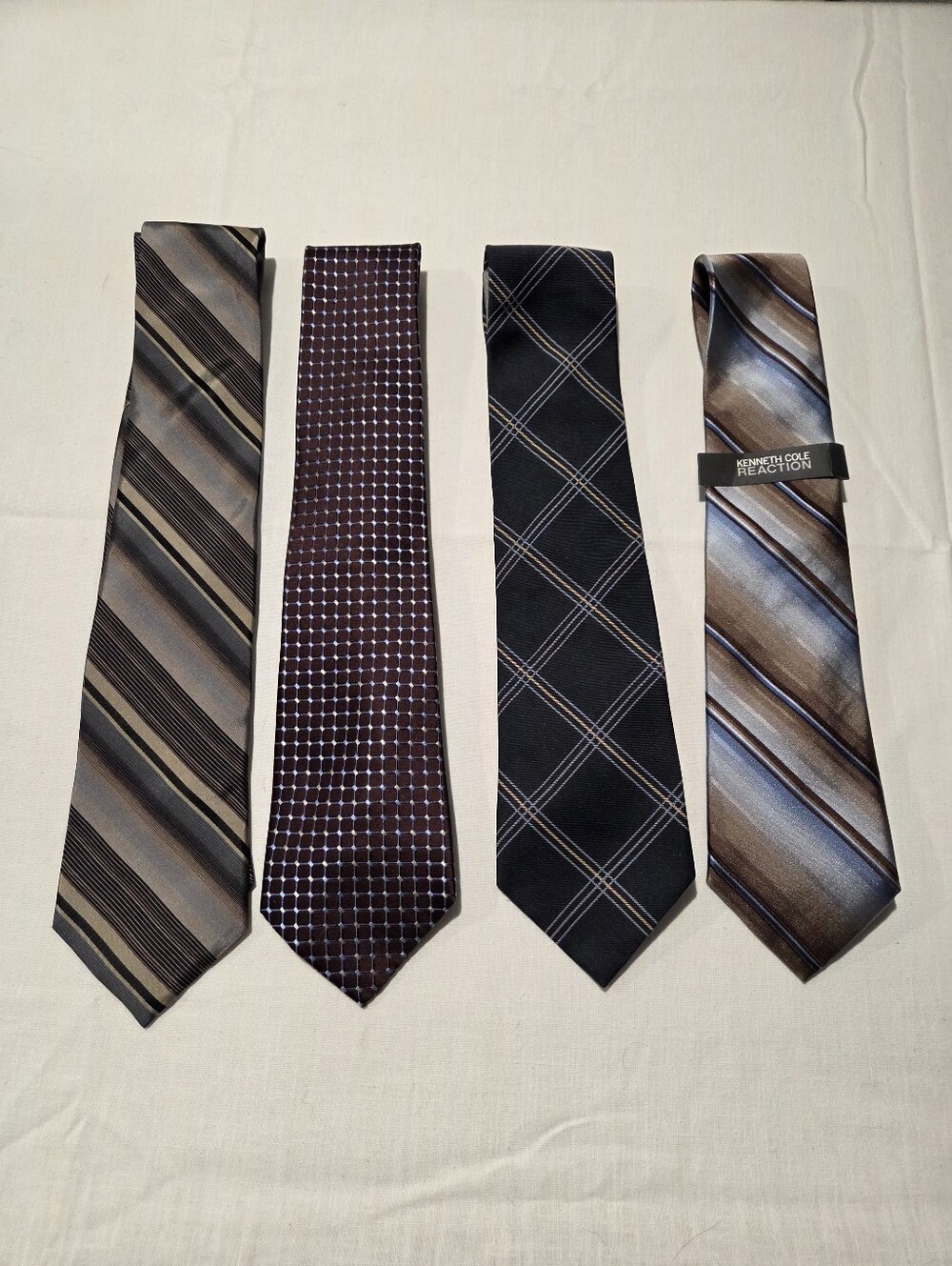 Men's Designer 100% Silk Tie Bundle – Tommy Hilfiger, Kenneth Cole Reaction, Etc